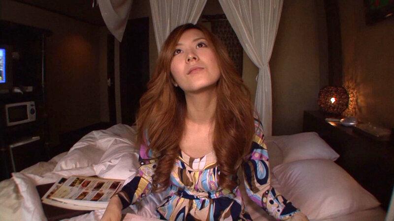 濃厚キスからのネッチョリ愛撫でパンツの中はぐしょぐしょに！エッチ大好き関西娘とガチSEX！ サンプル画像 2