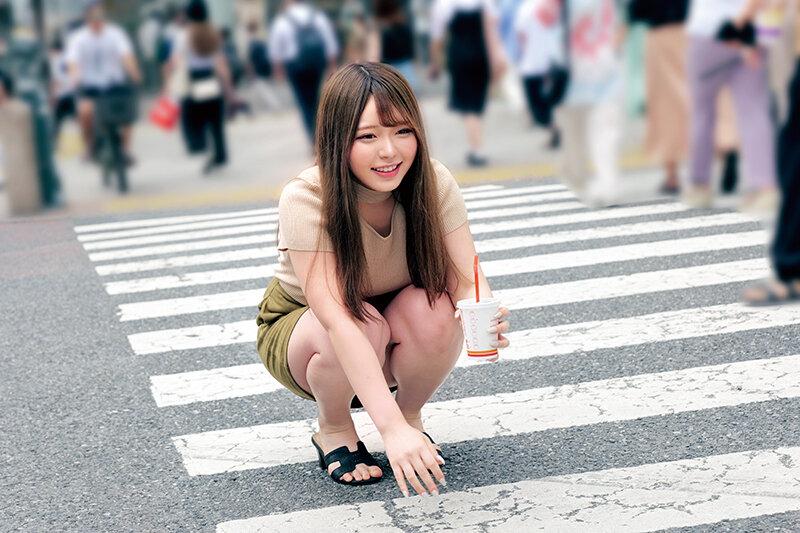 素人美少女とリモコンバイブお散歩「もう我慢できません…//」人混みの中ビクビク震えてイキまくってしまう女子たち！人生初の羞恥プレイでまさかのエロスイッチオン！まゆさんゆりさん サンプル画像 3