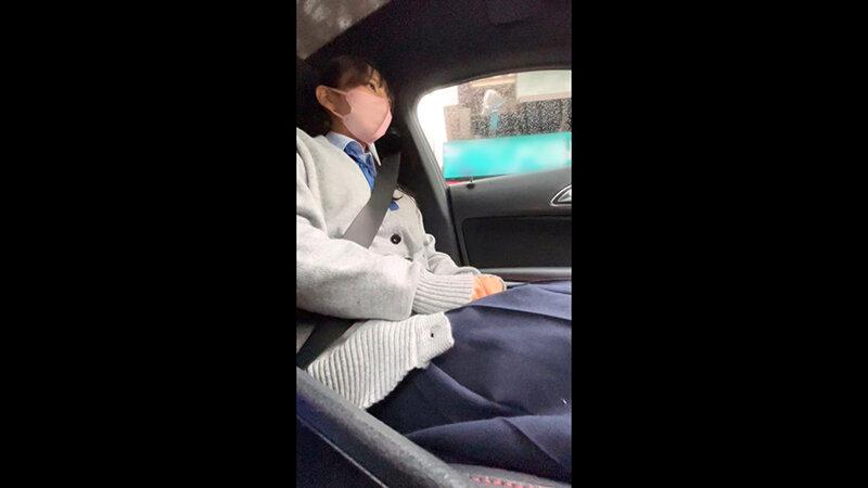 【生ハメ潮！！噴射！！ガチ天然美少女P活娘！！】【羞恥！！街中で待ち合わせ制服コスプレオプで濡れる変態性を開示！！】【生ハメ解禁でバチ濡れ清純系マ○コがハメ潮吹きまくる連続噴射＆搾精P活！！D乳スレンダー神スタイルの清純系美少女P活娘！！屋外制服… 岬野まなつ サンプル画像 2