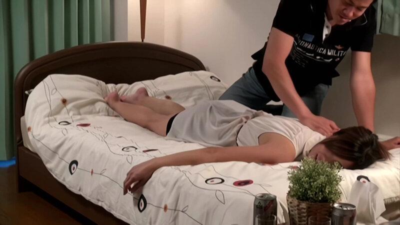 【AIリマスター版】寝取られ願望 妻を偽の友人と二人っきりに…その時、愛する妻が取った行動は…！ 青山はるき サンプル画像 5