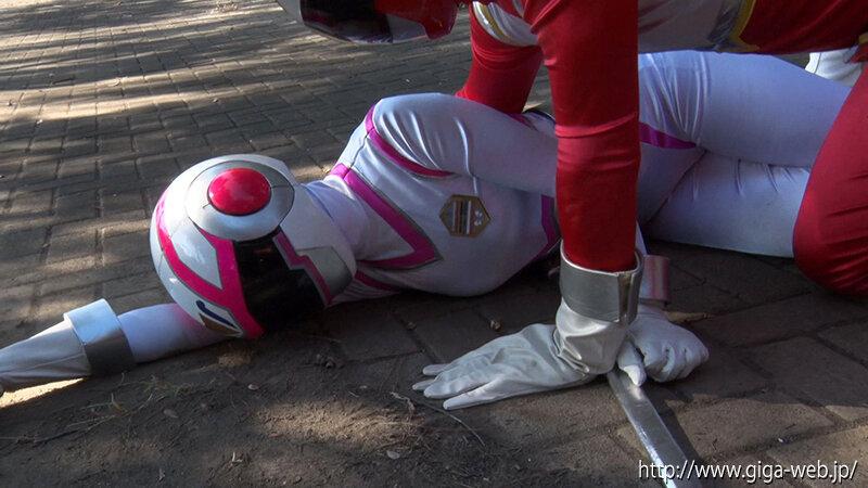 ヒロイン戦力外通告 ～チャージマーメイド、剥奪された正義の力～ 沙月恵奈 サンプル画像 2