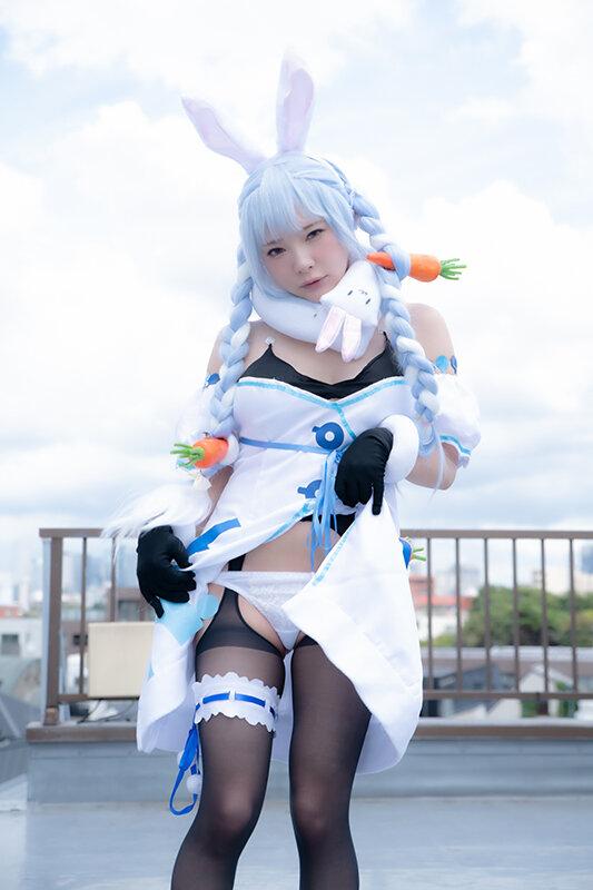 美少女コスプレイヤーさんの本性めくれるド淫乱痴女化！！情熱的汗だく3P中出しセックス！！【2キャラ収録！！】 サンプル画像 2