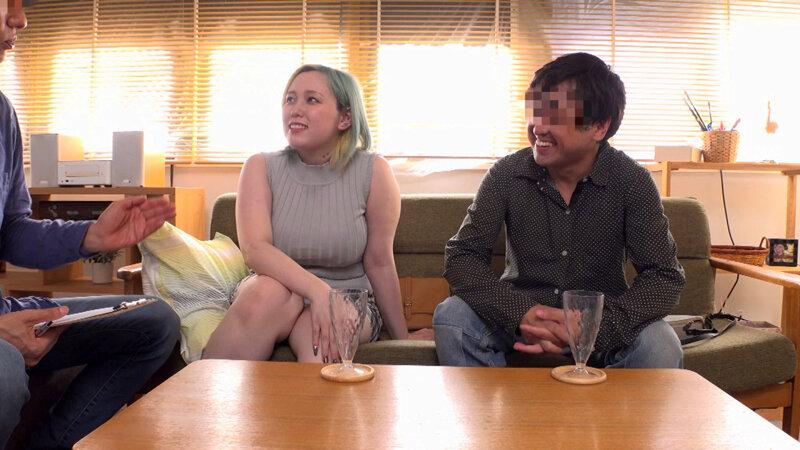 NTRドッキリ企画！ マジックミラーパネルPart3 パイオツカイデー白ギャル人妻 旦那にすべてを覗かれていると知らずに媚薬のせいで奥様が爆イキ中 突如ご対面させたらどうなるの！？ サンプル画像 2