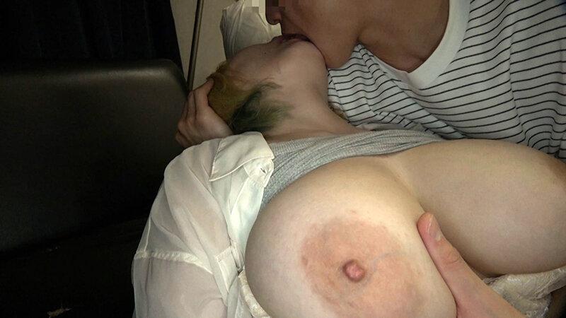 暗闇連れ込みSEX 巨乳が過ぎるド派手美女、おっぱい使いまくりセックス。爆ぜる巨乳の恵体 ネネさん サンプル画像 5
