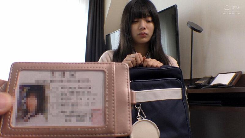 大人っぽい可愛らしさに甘い喘ぎ声 パイパンマ○コをオチ○ポ指導！【個人撮影】中出し・イラマ・ほぼ処女 かりん 北岡果林 サンプル画像 1