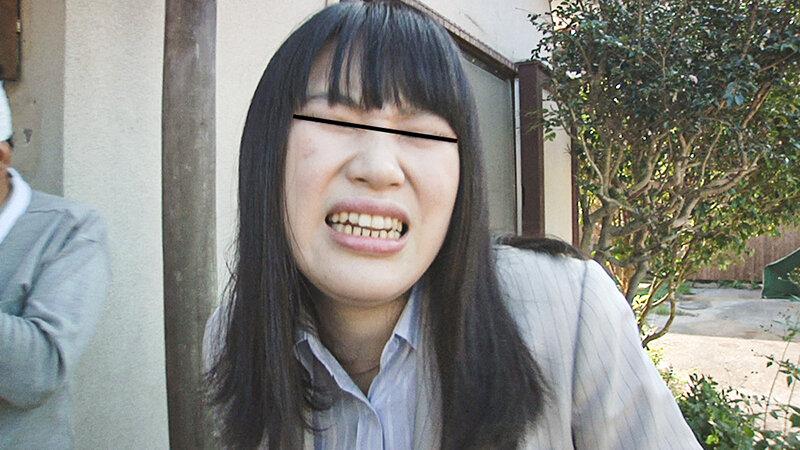 お蔵入り放送事故流出！お漏らし地方女子リポーター サンプル画像 10