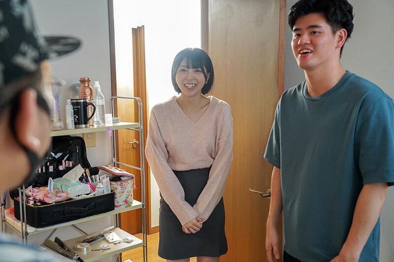 恋するAV女優と厳しい社会の現実を知ったマネージャーの物語 渡辺まりか サンプル画像 2