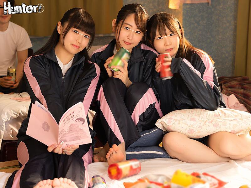修学旅行で男子はボク1人！？ 女子総勢23名！無防備姿のクラスメイトと中出しSEXしまくったハーレム乱交BEST4時間 サンプル画像 3