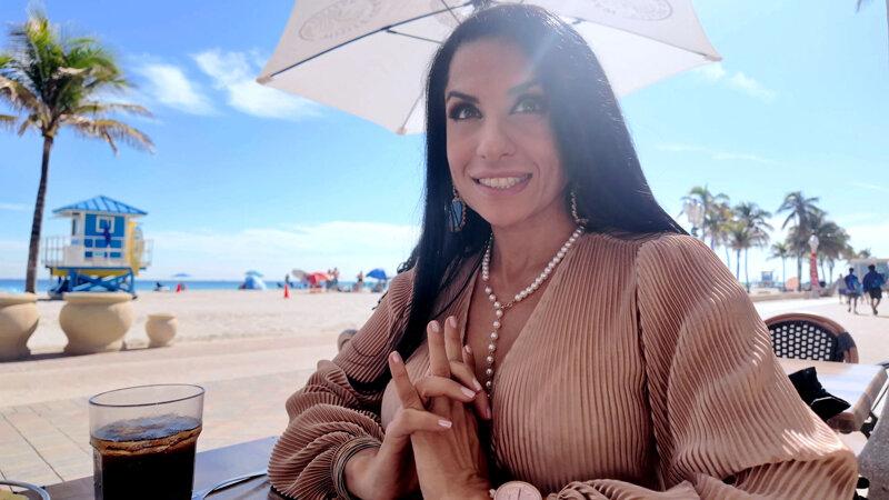 マイアミのカフェでナンパしたスパニッシュ系セレブ人妻にサムライディックで国際交流！サンディー（40） サンプル画像 3