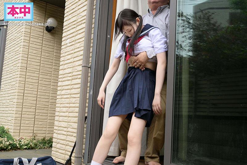 睡姦幼い頃から見守ってきた姪のカラダ。汚れを知らない純朴少女を薬で眠らせ叔父ち●こを何度もぶっ挿し種付けプレスで中出しおま●こ開発 香水じゅん サンプル画像 4