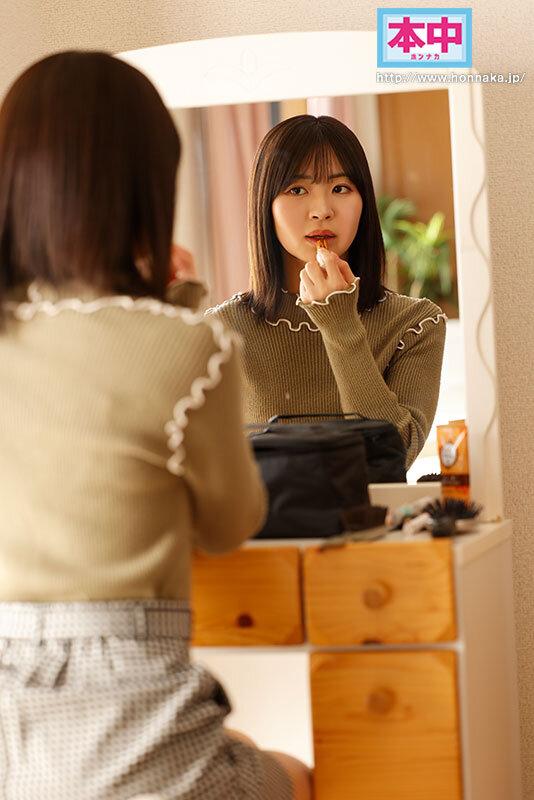 コンドームのつけ方を教えていただけなのに！ 喪女な姉が大学デビューを果たしたら…あり余る性欲が爆発！！弟チ●ポにグラインド騎乗位で絶頂中出し求めちゃうエッチな姉貴。 東條なつ サンプル画像 2