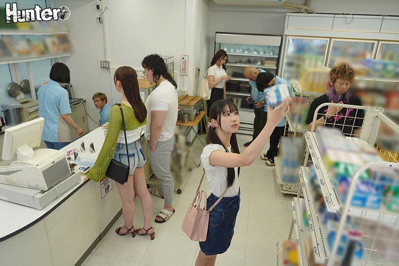 世界を揺るがすバグ技を見つけた俺は、時間を止めたり、感度をあげたり、設定を書き換えたり…スケベ無双になりました。 サンプル画像 3