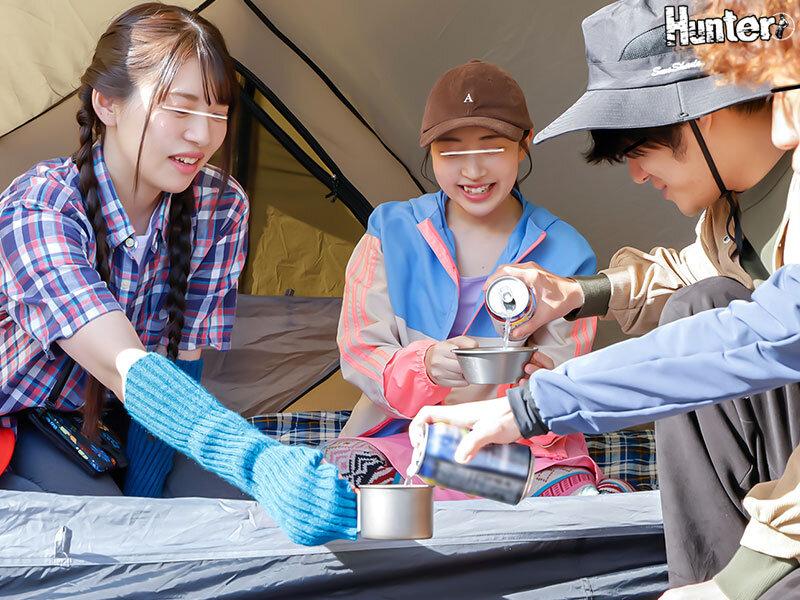 山奥のキャンプ場で乱交・乱交・大乱交！初心者キャンパー女子たちの手伝いをすることになったボク。奇跡的にこっそりエッチな展開！と思いきや更に サンプル画像 3