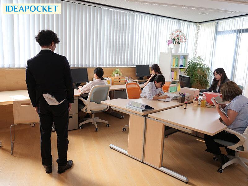女上司の号令で全員にイジメられ過ぎて挿入しても何しても…無視して頂ける僕。 夕雛エミリ 杏ここ サンプル画像 2