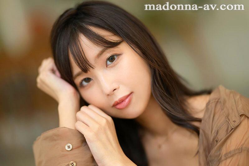 市来まひろ マドンナ専属 The First Anniversary 8時間 ～美少女から色気溢れる大人のオンナへ成長を遂げる13本番SPECIAL～ サンプル画像 2