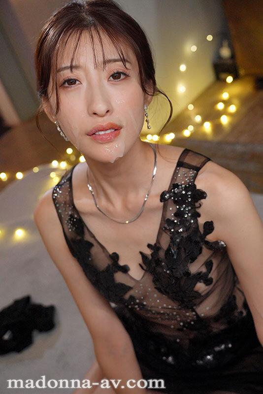 恋する美顔、愛する美脚―。 電撃移籍 Madonna専属 星宮一花 長い手足を絡ませる超濃密ベロキス中出し3本番 サンプル画像 4