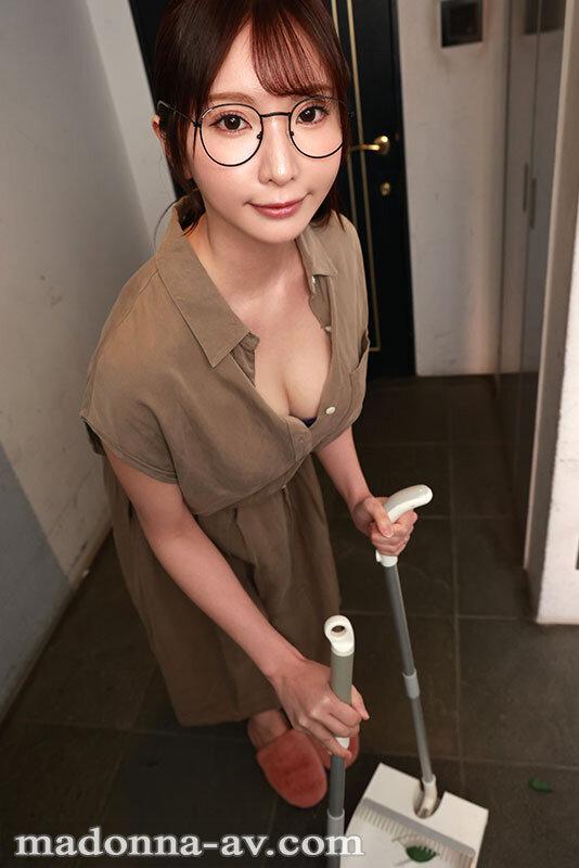 【VR】新妻ゆうか 初VR 単身赴任先でムラムラが収まらず行ってしまったメンズエステでお隣の地味奥さんと遭遇…。隣人妻と身体の相性が抜群で、本番NGのはずが求められるまま中出しSEXしまくった僕。超高画質8K サンプル画像 2