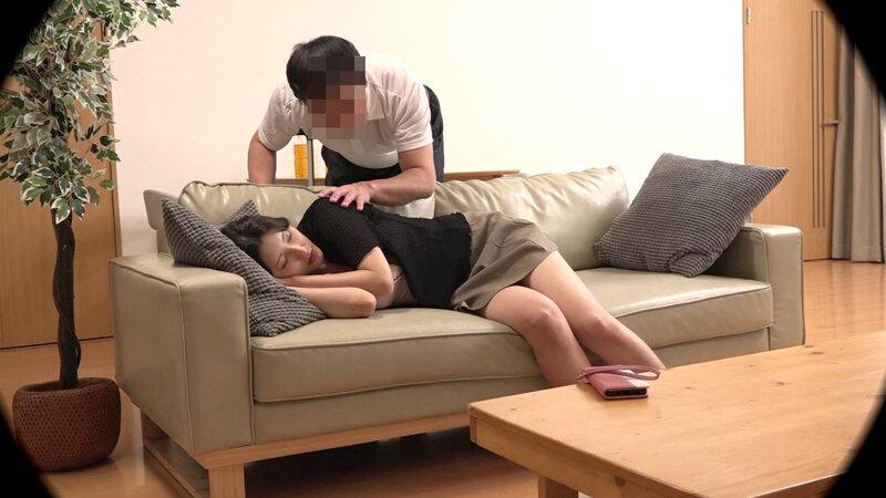 眠泊 みんぱく 実録盗撮民泊カップル昏●姦 森沢かな サンプル画像 2
