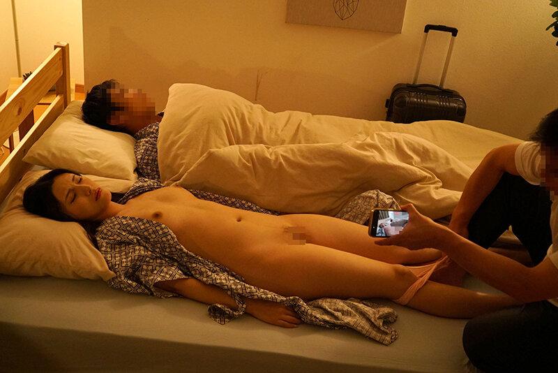 眠泊 みんぱく 実録盗撮民泊カップル昏●姦 森沢かな サンプル画像 17