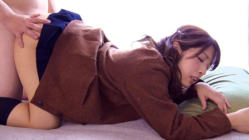制服の似合う美少女たちとイケナイ中出し性交2 4時間 サンプル画像 2