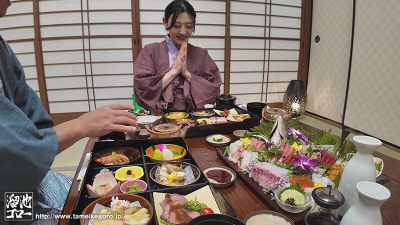 1泊2日でスッカラカンになるまで潮吹きまくり！イキまくり！専属・澪真央のプライベート早漏おもらし温泉旅行 サンプル画像 6