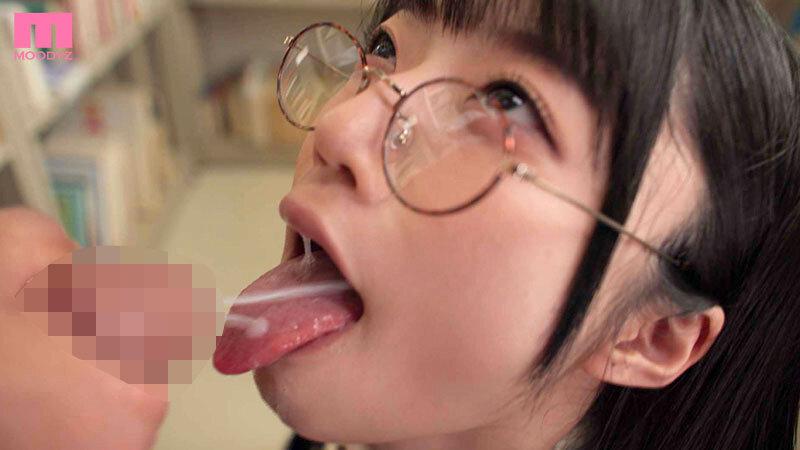 「先生、奥さんとどっちがフェラ上手い？」妻がいるのに教え子のからかい誘惑と小悪魔舐めしゃぶりフルコースに溺れた口淫不倫 輝星きら サンプル画像 13
