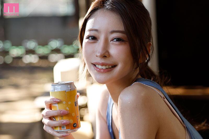 ど田舎で5年振りの再会。実家戻りの日向子さんと美顔見つめ誘惑ベロキス中出しに溺れた僕。 森日向子 サンプル画像 12