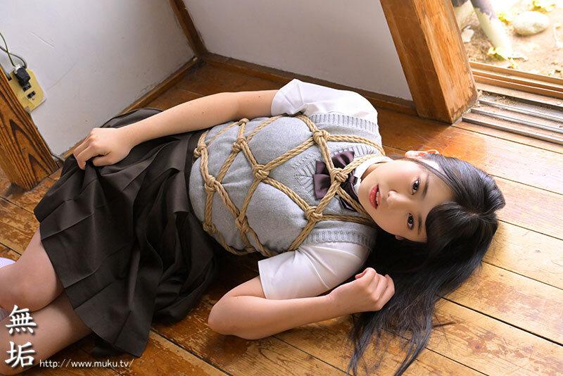 久々に再会した幼馴染みが、緊縛調教されるマゾ雌になっていた。 元担任に縛られ、喉奥までチ〇ポ挿し込まれて絶頂するドM肉便器 東雲あずさ サンプル画像 2