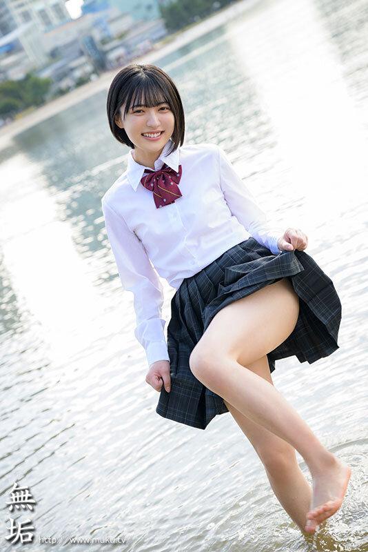 背伸びざかりの制服少女は修学旅行を抜け出してパパ世代おじさんとベロチューデート。そのままホテルに籠って何度も、何度も、中出しセックスでオトナを感じました。 虹村ゆみ サンプル画像 2