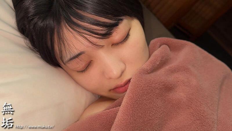 音楽フェス帰り 汗だくになった彼女と連日ホテルでセックス三昧 最高の夏の思い出を作った、本気のカップル子作り交尾映像。（MUKD-533） サンプル画像 4