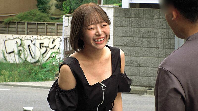 1発10万円！ヤバすぎる腰振り騎乗位で連続射精中出しチャレンジ！！渋谷のセンター街で見つけた騎乗位自慢のドエロいギャルたちが生ち〇ぽにまたがり金玉スッカラカンになるまで精子を搾り尽くす！！ サンプル画像 2