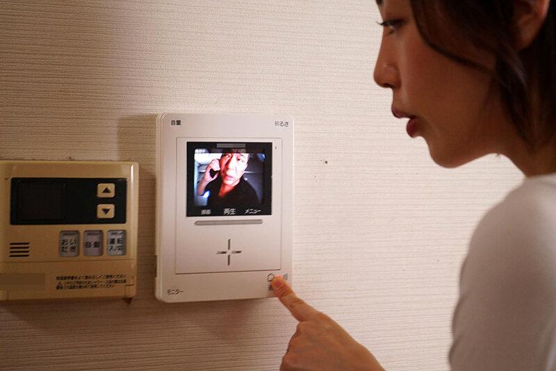 海外赴任から帰国したら…嫁さんが近所のオラついた巨根男の言いなり孕ませ肉便器になっていました… 美咲かんな サンプル画像 13