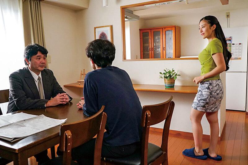 デカチン近親相姦 息子の硬くソリ返るズル剥けチ●ポにねとられた母 東条実澪 サンプル画像 3