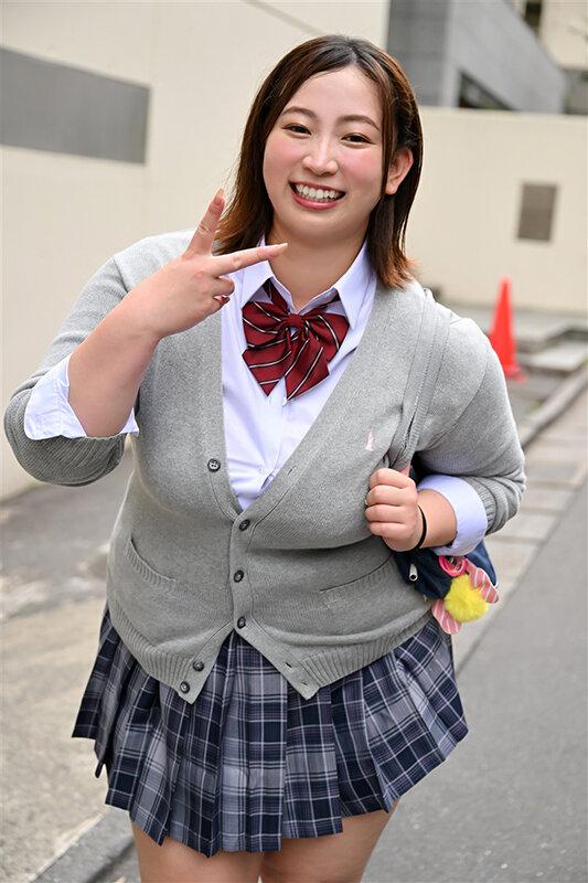 【VR】【圧倒的超肉感特化】Y2KむっちむちぱっつぱつJKコスプレ娘と金玉袋から精子が枯れ果てるまで何度も何度も貪り性交！！ 藤沢麗央 サンプル画像 2