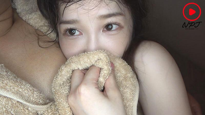 【個撮】 担当ホストに貢ぎたくて、個撮に応募してきた裏垢女子。 「金額次第で何でも…」 撮影始めたら変態娘で理性は薄れSEX没入。 【許可済み販売】 サンプル画像 11