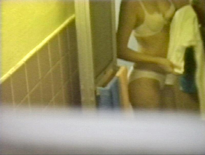 スクープ！とある地方の有名温泉旅館 元映画監督が温泉支配人と共謀 女性客を襲って撮った真冬の夜の驚愕の夜●いエロ動画19篇 サンプル画像 2