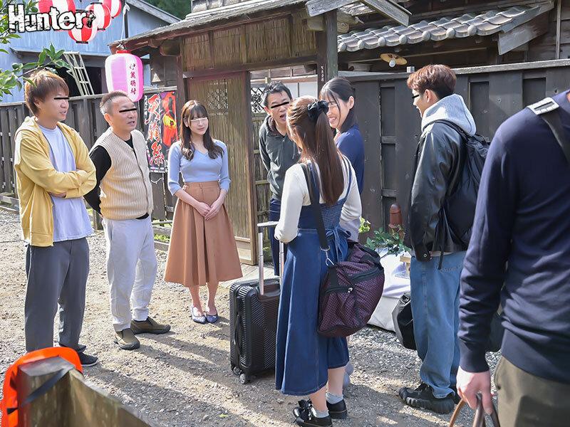 だれとでも定額挿れ放題！ 秘境の村編 その村は村役場に定額料金を納めるだけで、24 時間挿れ放題！村に住んでいる女性は勿論の事、村に訪れた… サンプル画像 3