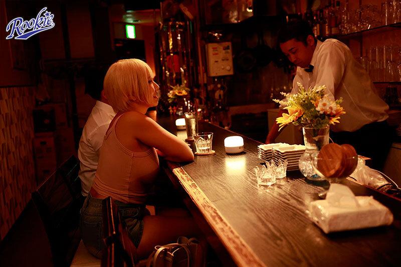 憧れのAV女優とたまたま知り合ってワンナイト。勢いあまって3P＆アナルセックスまでできちゃう夢のような1日 乙アリス サンプル画像 3