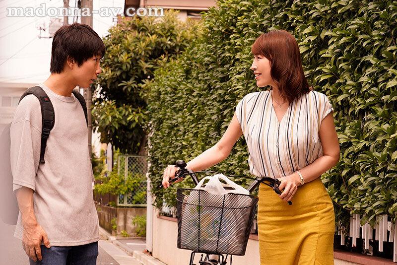 年下の学生に溺れる時給1249円の不倫‘中出し‘パートタイム。 葉月保奈美 サンプル画像 3