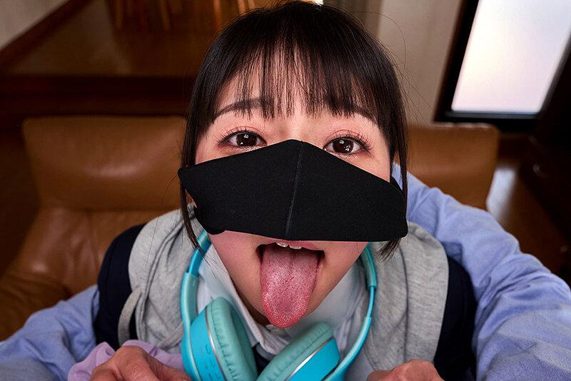 【VR】周りとは群れない黒マスク学生 上下の蒸れたオクチに何でもし放題 サンプル画像 9