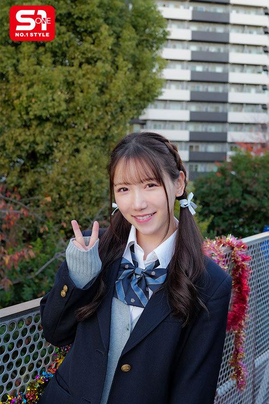 【VR】「文化祭、2人で抜け出さない？」学園のマドンナ三田さんに手を握られて…制服脱いだら艶っぽい大人スレンダーボディで瞬殺 あまりにも抜け駆けSEXが最高すぎたラブホ後夜祭 三田真鈴 サンプル画像 3