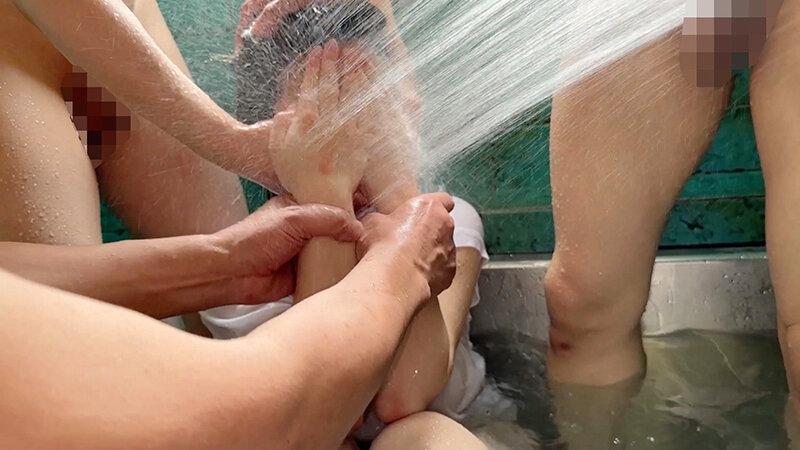 風呂に沈められ…悲惨な中出し輪●…地獄の集団リ×チ・トラウマ確定衝撃映像 サンプル画像 6