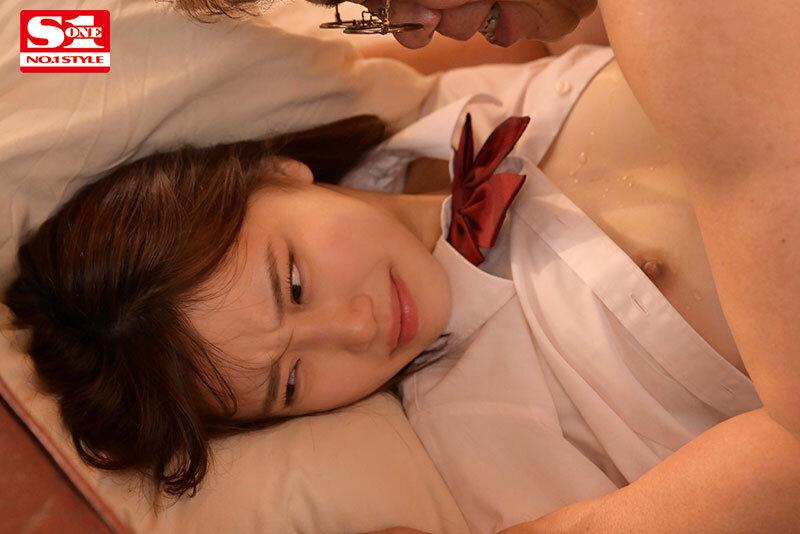 生意気ざかりな巨乳めいっ子を大人チ〇ポでわからせる教育的ピストン 安達夕莉 サンプル画像 3