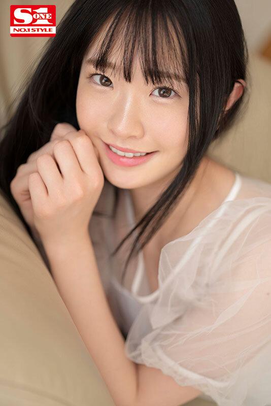 白上咲花が中年オヤジと涎とろとろ接吻ぐちょぐちょで絡み合う濃厚唾液ベロキス性交。 サンプル画像 1