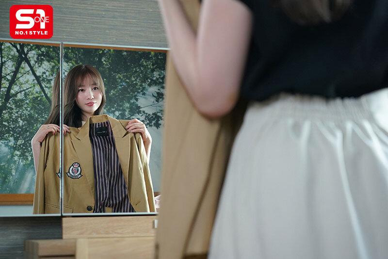 妻の学生時代を知らない俺は姪っ子の制服を盗み着していた妻の姿に異様な興奮を覚えて…5年ぶりに抱いた妻が最高すぎた 夢乃あいか サンプル画像 2