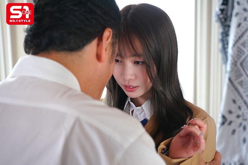 妻の学生時代を知らない俺は姪っ子の制服を盗み着していた妻の姿に異様な興奮を覚えて…5年ぶりに抱いた妻が最高すぎた 夢乃あいか サンプル画像 3
