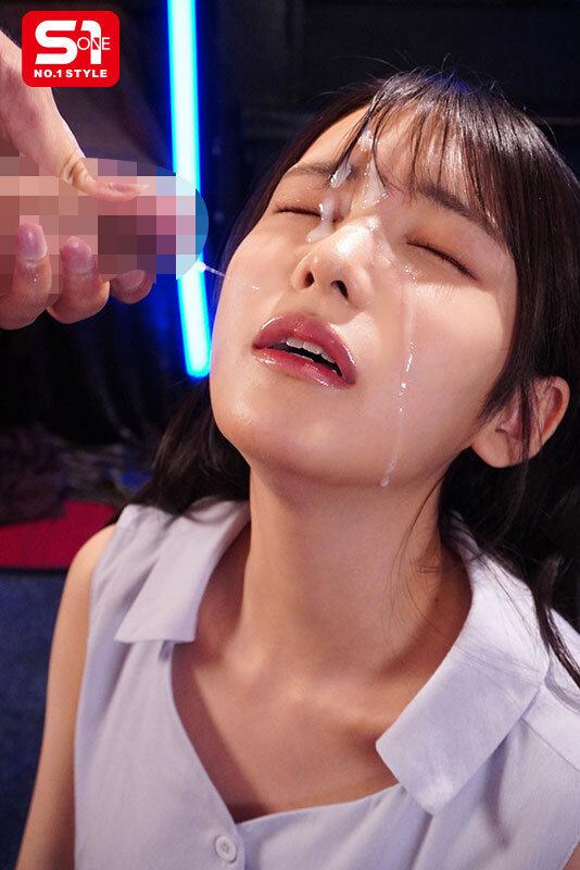スタイルも愛嬌も抜群な美少女のニコニコ笑顔に精液ぶっかける背徳大量顔射オナサポ 乃坂ひより サンプル画像 11