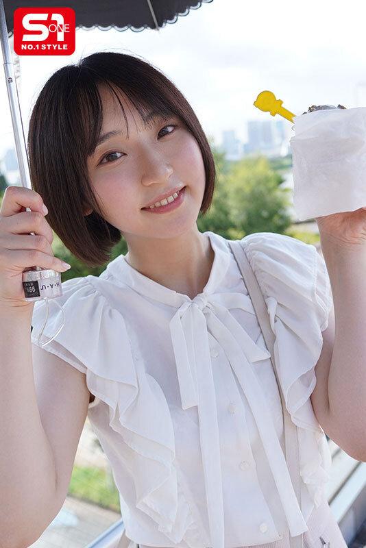 無邪気なのにスッゴくエッチ たくさんはしゃいで、えっちする。昼は無邪気で夜は妖艶─ショートカット×上目遣いがず・る・い！！密着2人だけのヤリまくり濃密デート 糸井瑠花 サンプル画像 3