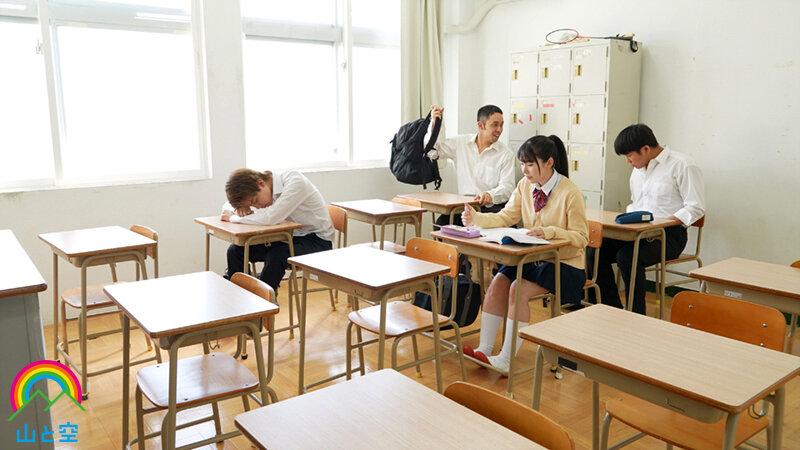 敏感な乳首をこねくり回され我慢できず大量失禁…喉奥貫通イラマ輪●され白目イキしてしまうJ系 皆月ひかる サンプル画像 1