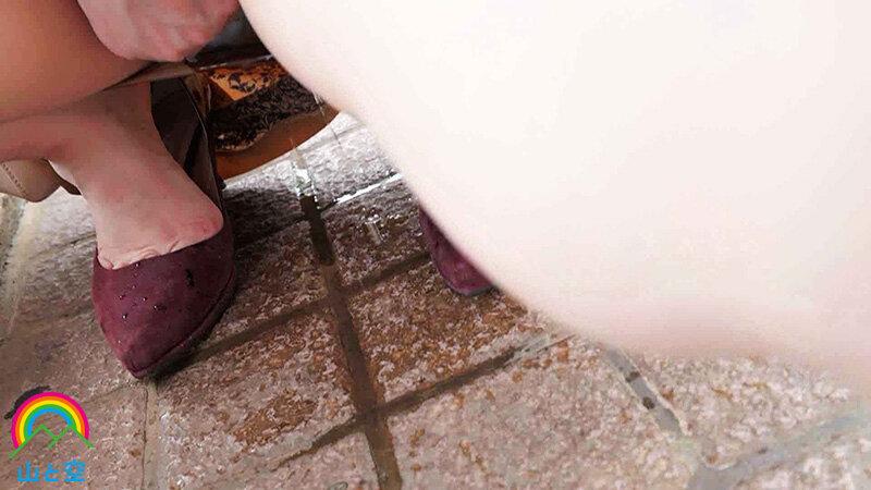 就活格付けリモバイ 実はむっつりJDがマジイキ連発 都内で就活に悩む赤名さんを都内でベロチュー連れ回し 猥褻とびっこ調教で赤面イキ潮悶絶で盛り上がったあげく…赤名いと サンプル画像 5